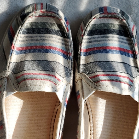 Multi-colored shoes - Picture 2 of 5